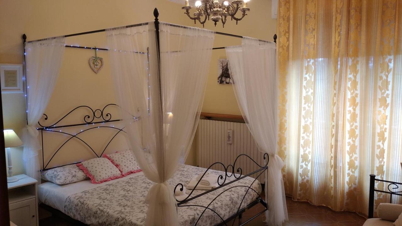 B&B Le Mi' Cocche Capannori Bagian luar foto