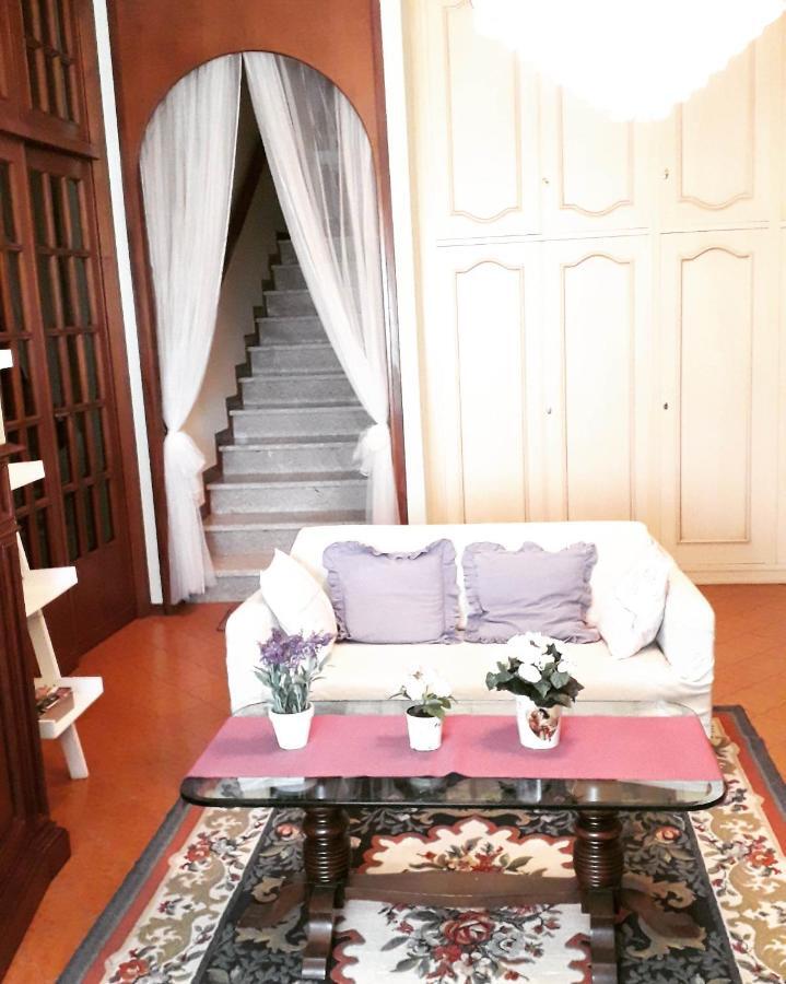 B&B Le Mi' Cocche Capannori Bagian luar foto
