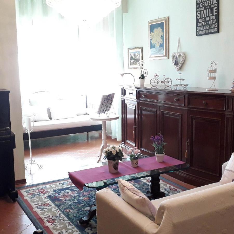 B&B Le Mi' Cocche Capannori Bagian luar foto