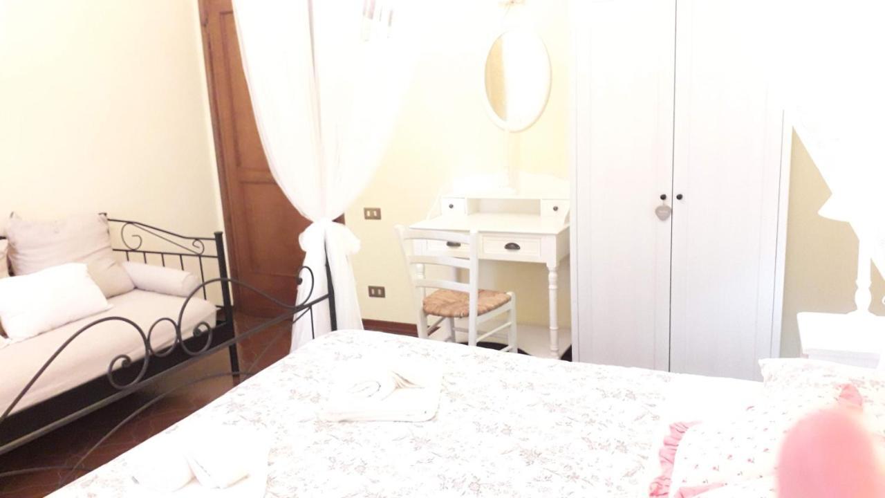 B&B Le Mi' Cocche Capannori Bagian luar foto