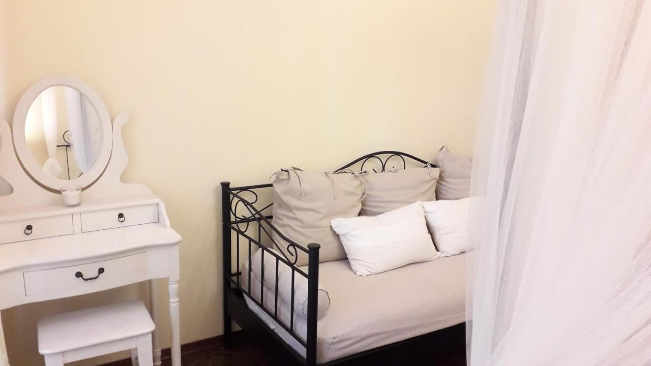 B&B Le Mi' Cocche Capannori Bagian luar foto